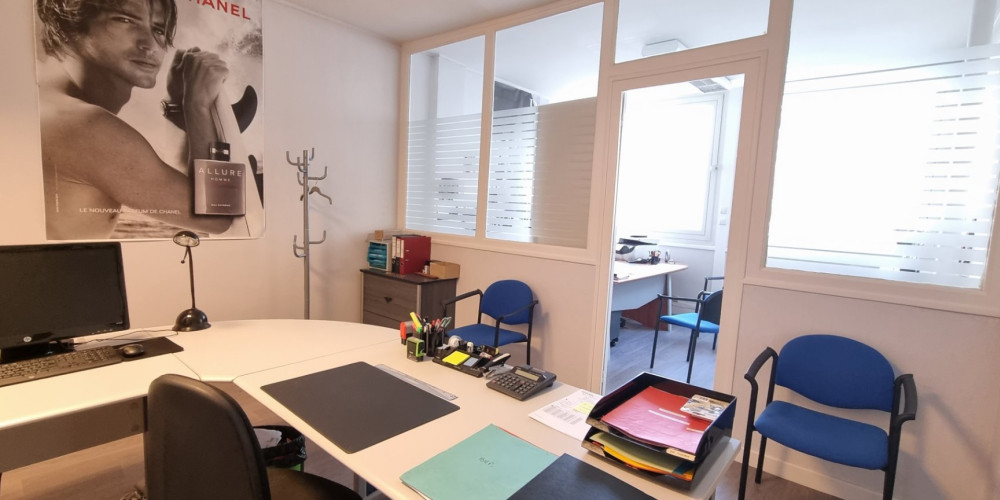 local commercial à BAYONNE (64100)
