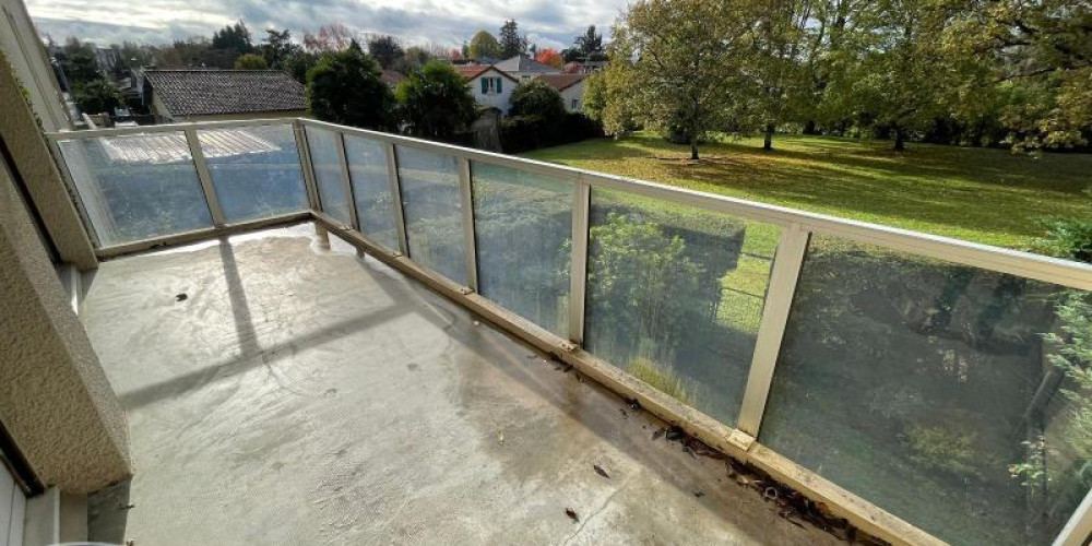 appartement à PAU (64000)