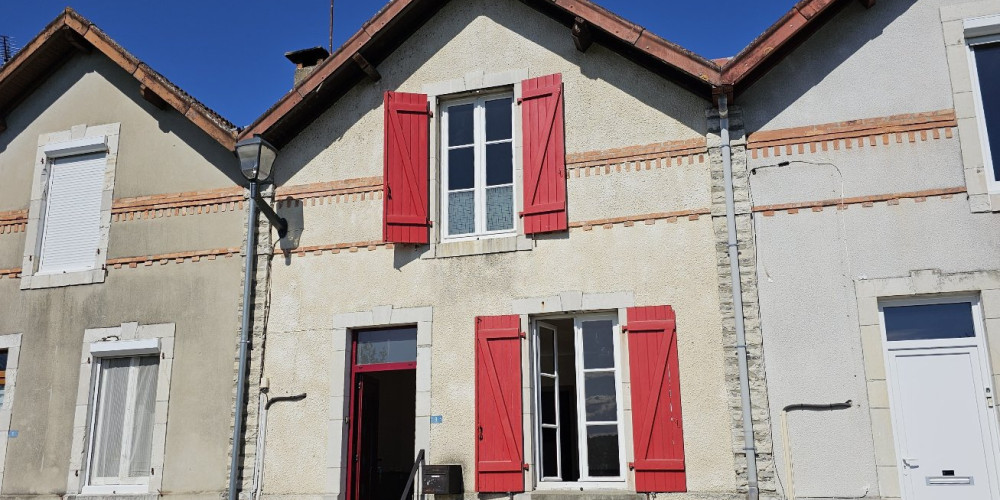 maison à PUYOO (64270)