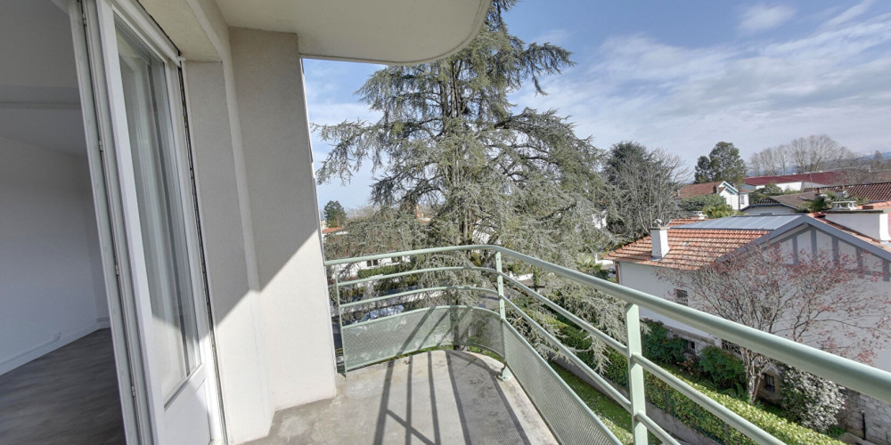 appartement à PAU (64000)