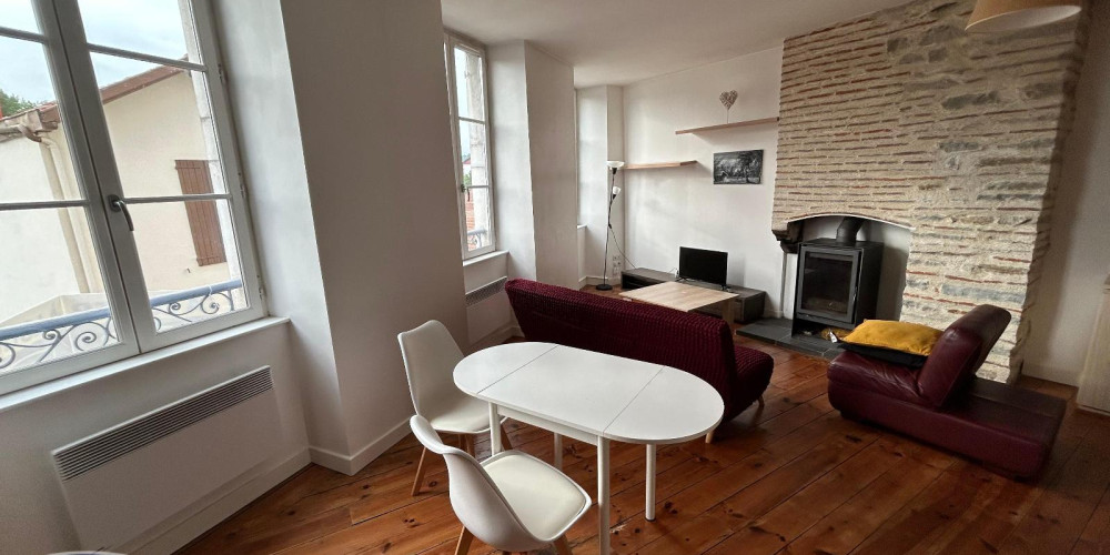 appartement à PAU (64000)