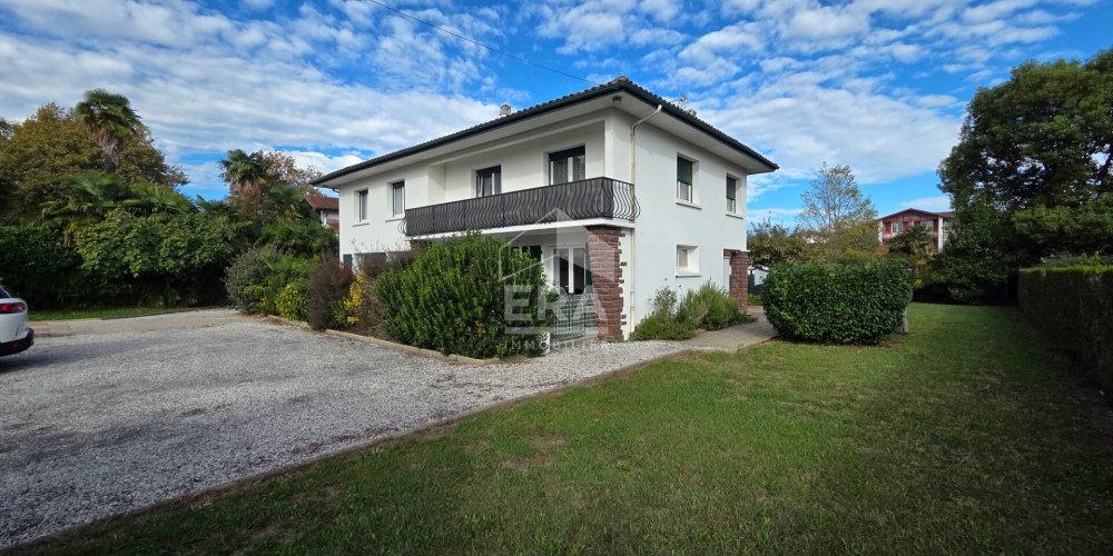 maison à CAMBO LES BAINS (64250)