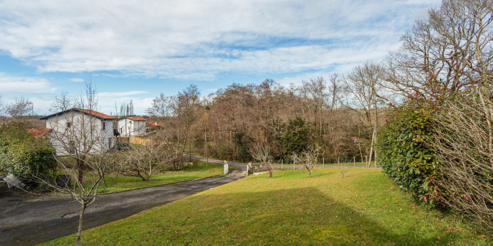 terrain à VILLEFRANQUE (64990)