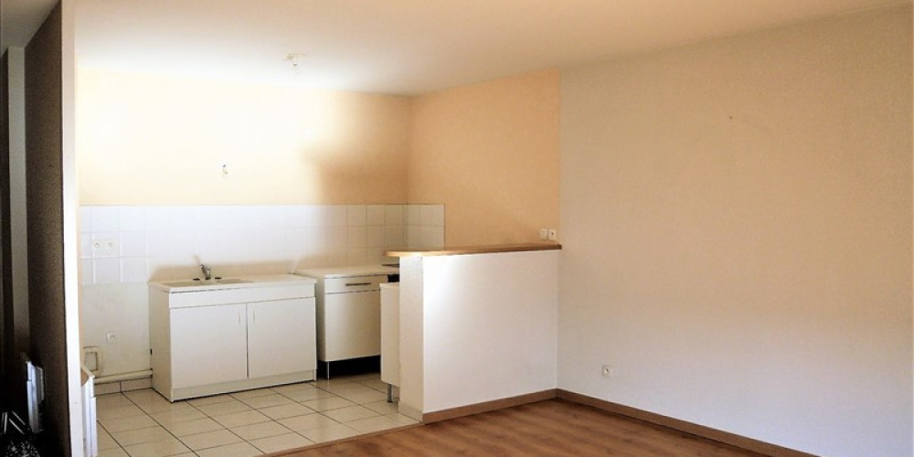 appartement à LONS (64140)