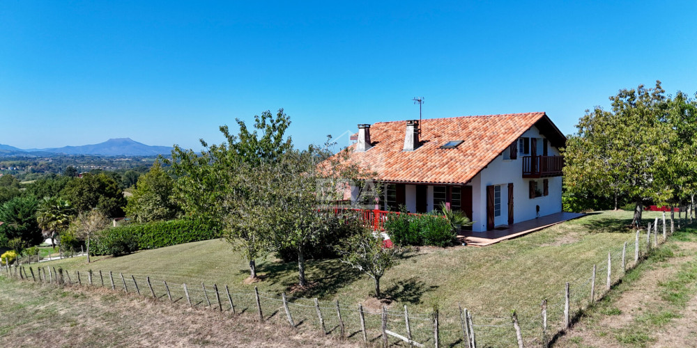 maison à CAMBO LES BAINS (64250)