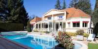 maison à PAU (64000)