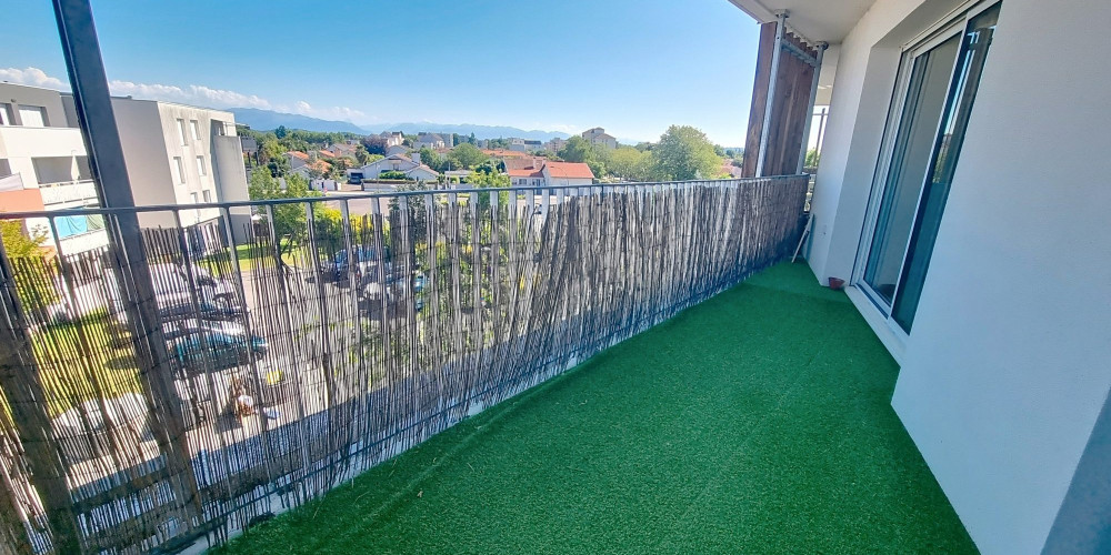 appartement à PAU (64000)