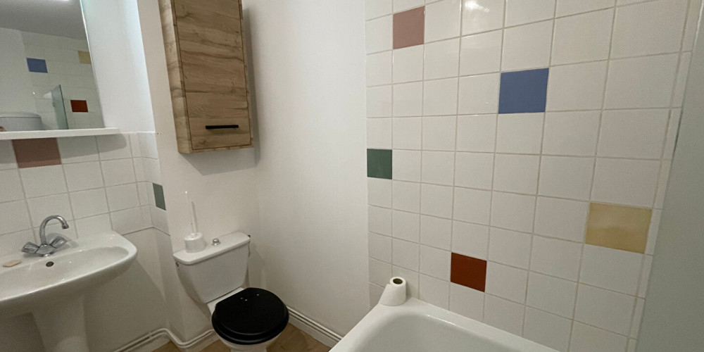 appartement à PAU (64000)