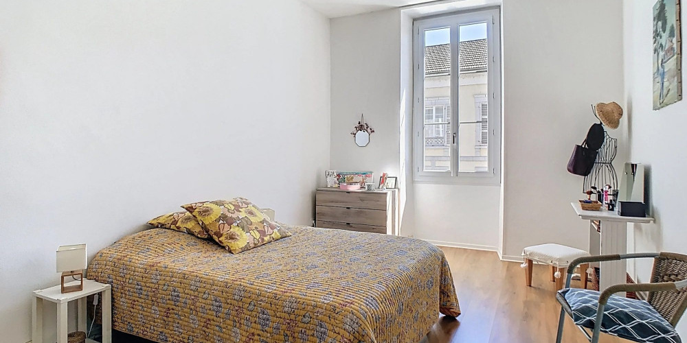 appartement à PAU (64000)