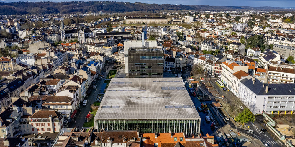 appartement à PAU (64000)