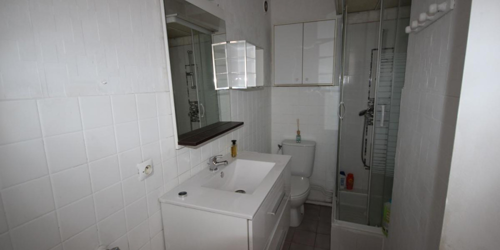 appartement à PAU (64000)