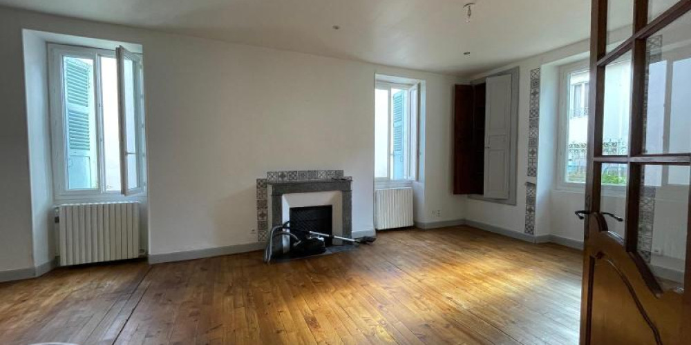 maison à LAGOR (64150)