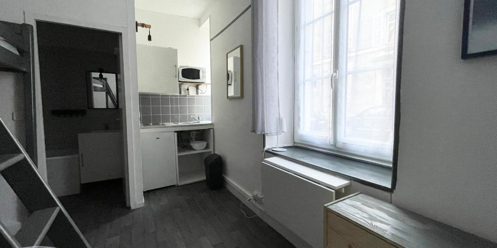 appartement à PAU (64000)