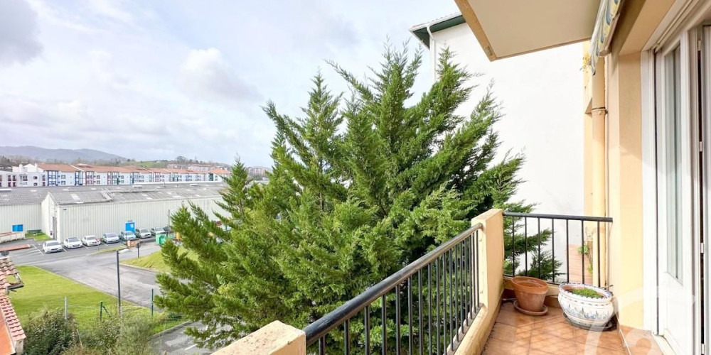 appartement à URRUGNE (64700)