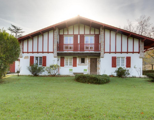maison  ST PEE SUR NIVELLE