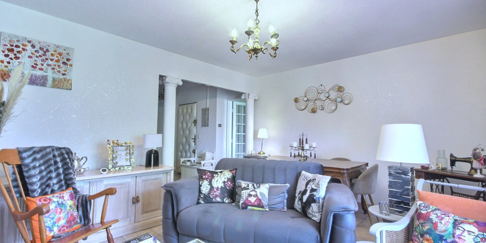 appartement à PAU (64000)