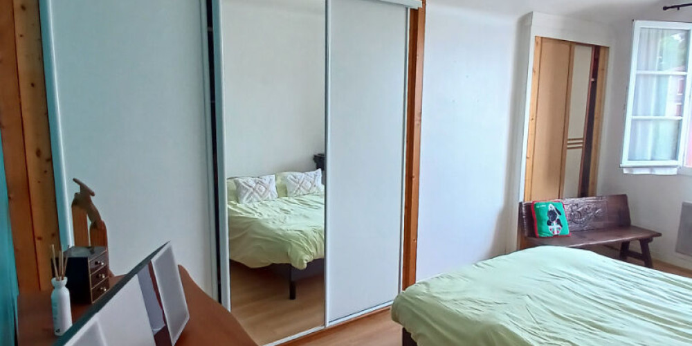 appartement à ST PEE SUR NIVELLE (64310)