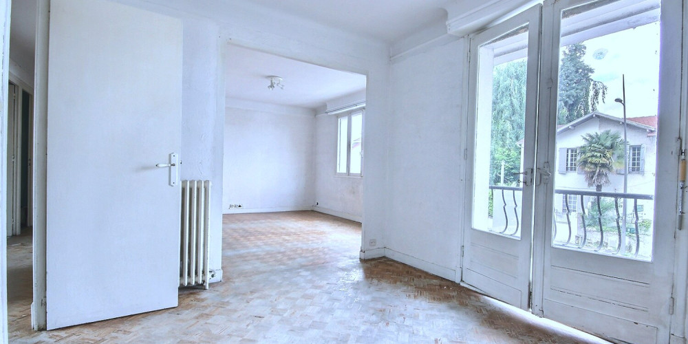 appartement à PAU (64000)