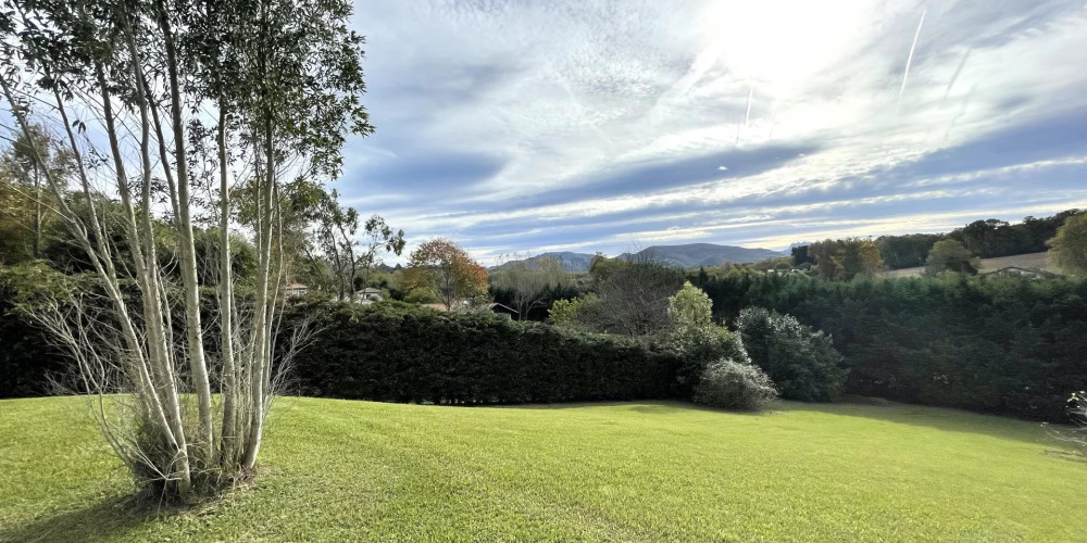 maison à URRUGNE (64122)