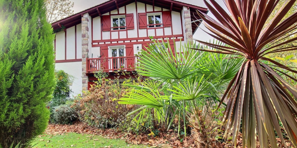 maison à URRUGNE (64122)