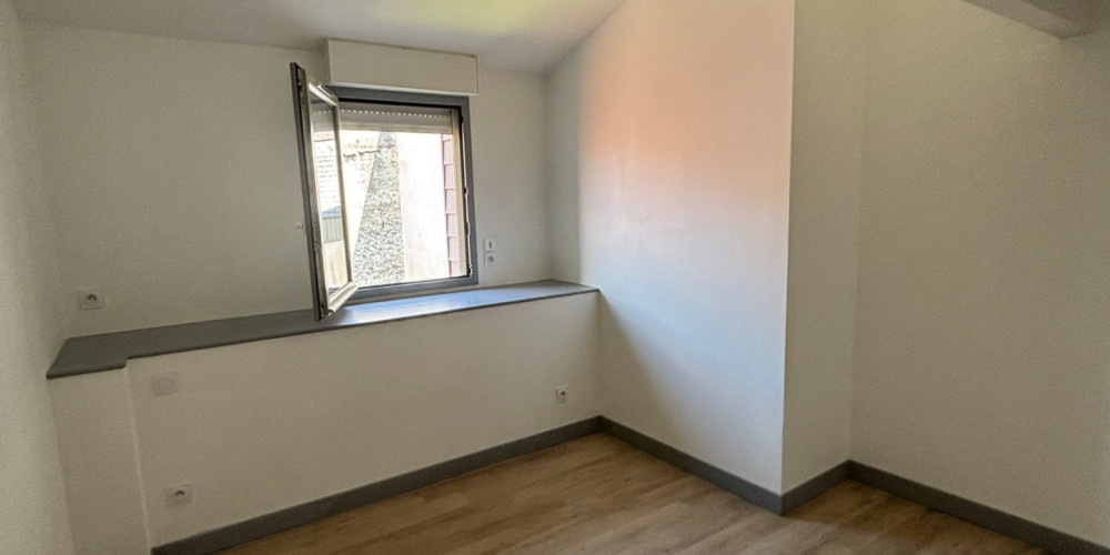 appartement à PAU (64000)