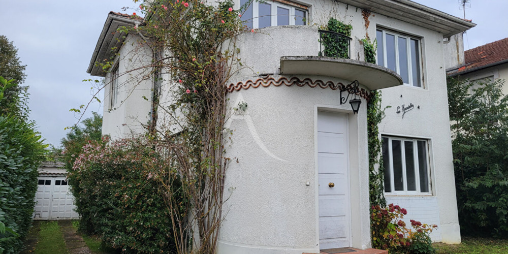 maison à GELOS (64110)