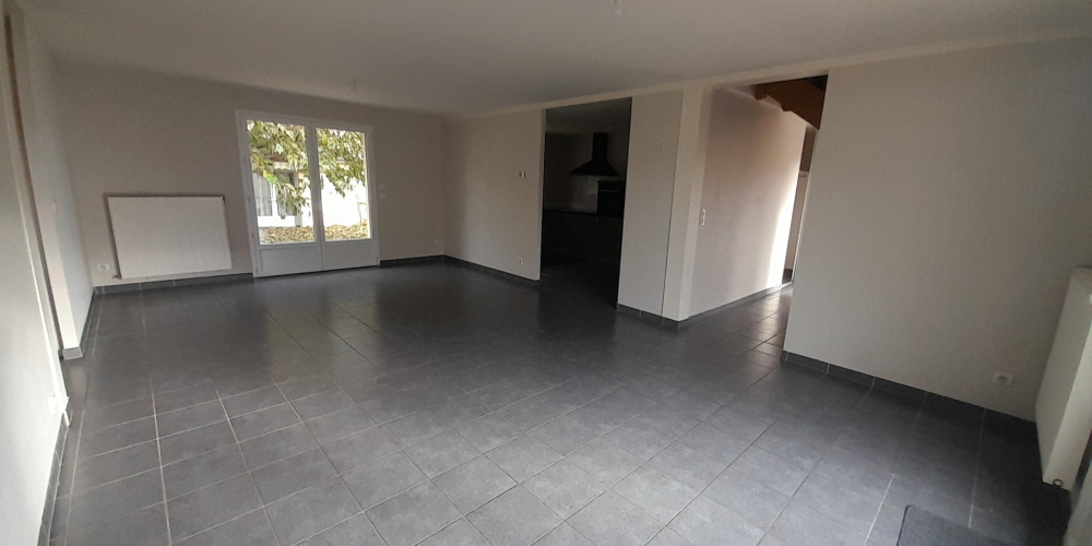 maison à ADE (65100)