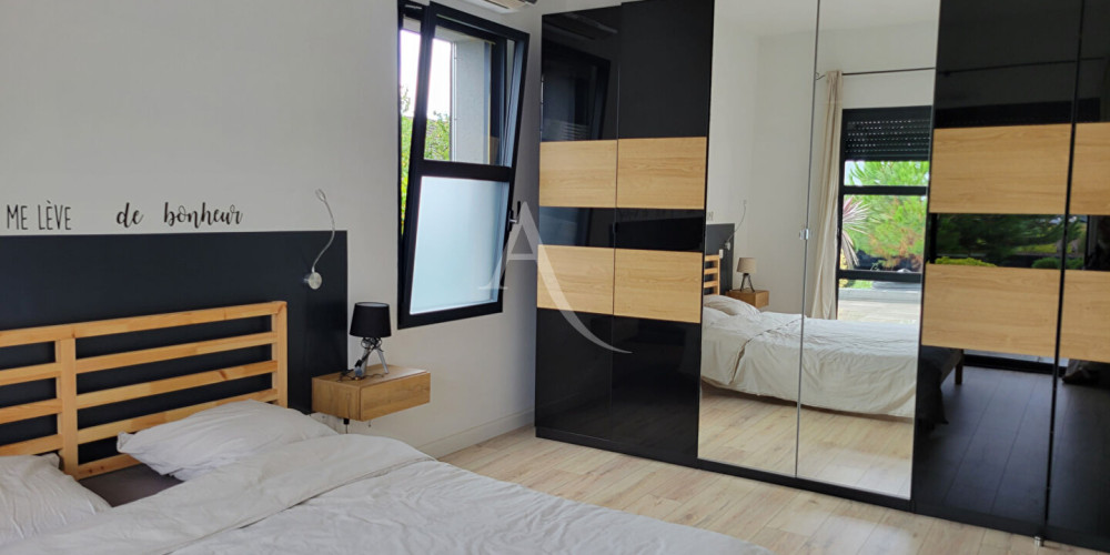 maison à PAU (64000)