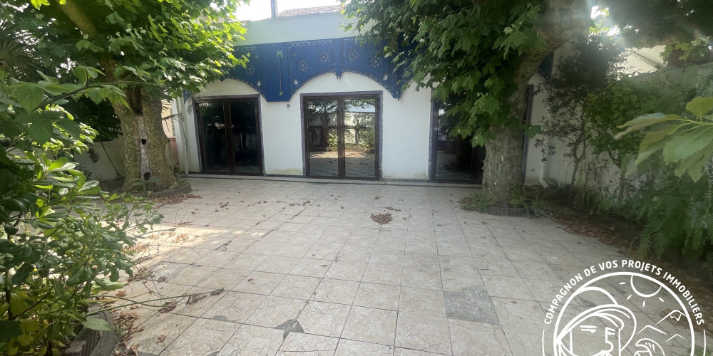 local commercial à ANGLET (64600)
