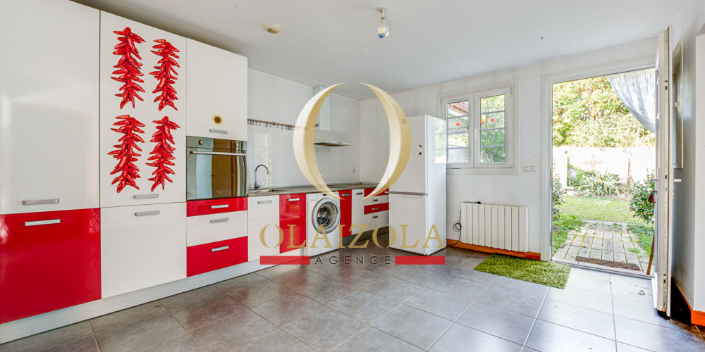 appartement à SARE (64310)