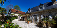 maison à PAU (64000)