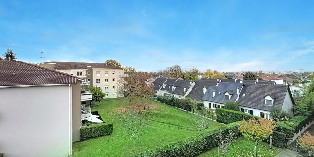 appartement à PAU (64000)