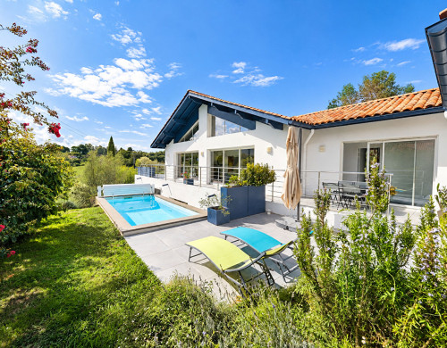 maison  URRUGNE