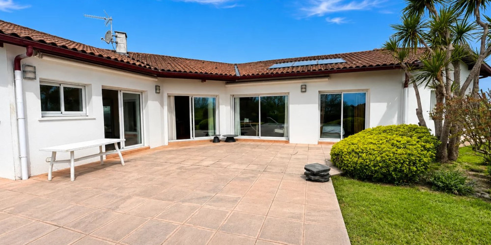 maison à ARBONNE (64210)