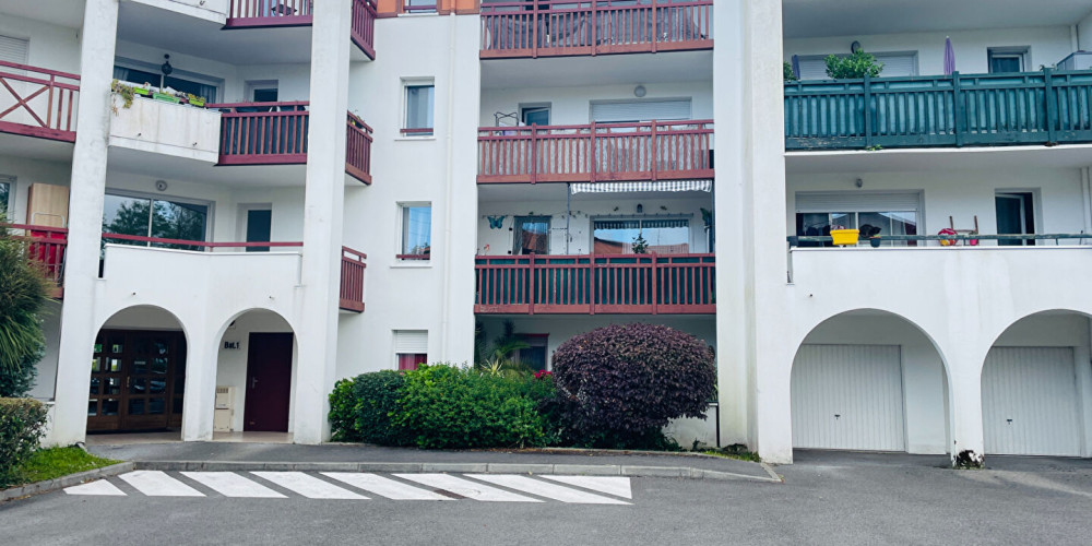 appartement à ST PIERRE D IRUBE (64990)