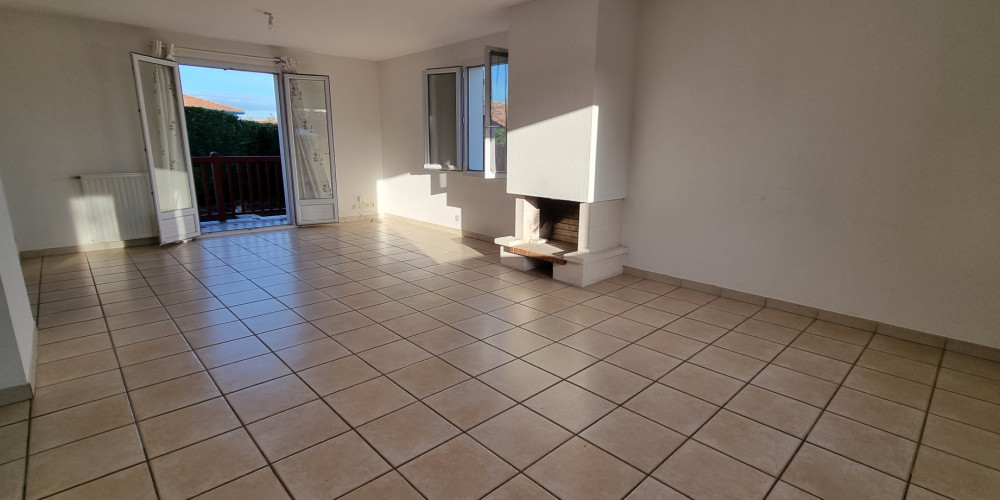 maison à MOUGUERRE (64990)