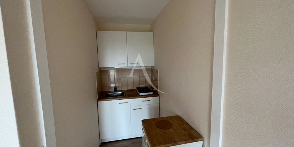 appartement à PAU (64000)