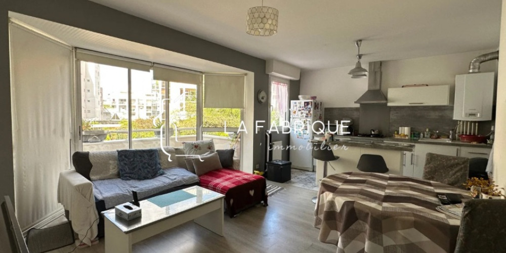 appartement à PAU (64000)