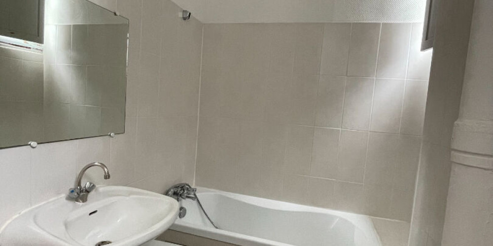 appartement à PAU (64000)