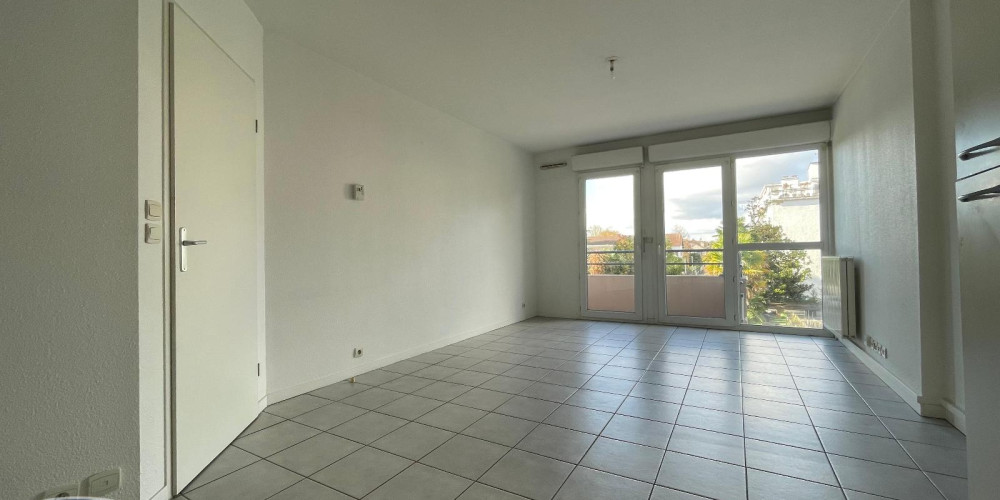 appartement à PAU (64000)
