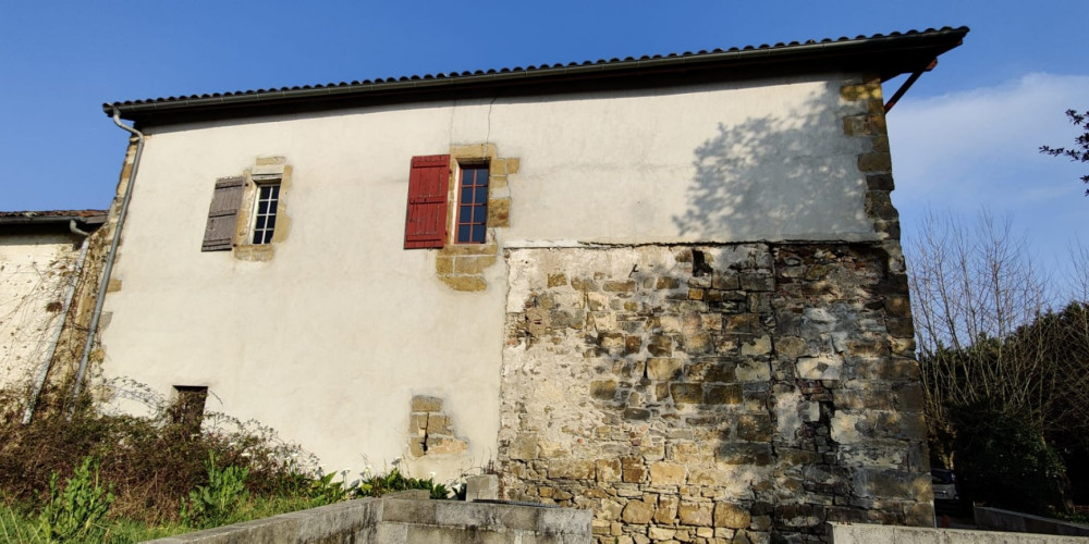 immeuble à USTARITZ (64480)