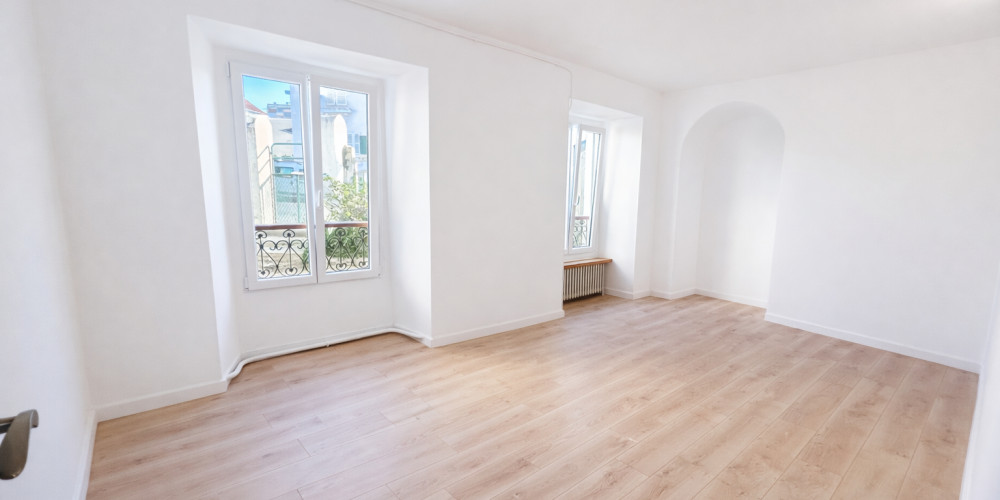 appartement à PAU (64000)