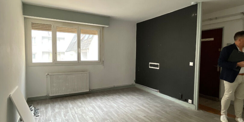 appartement à PAU (64000)