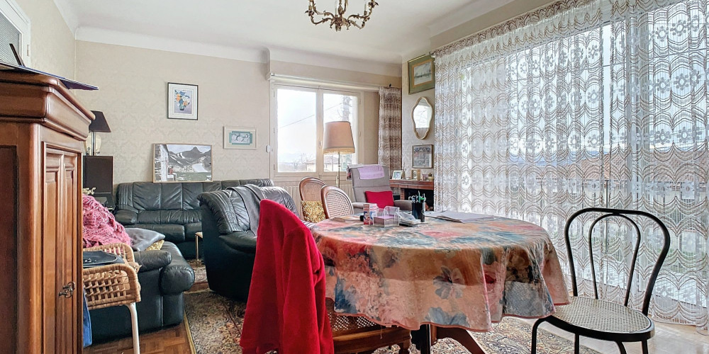 maison à BUROS (64160)