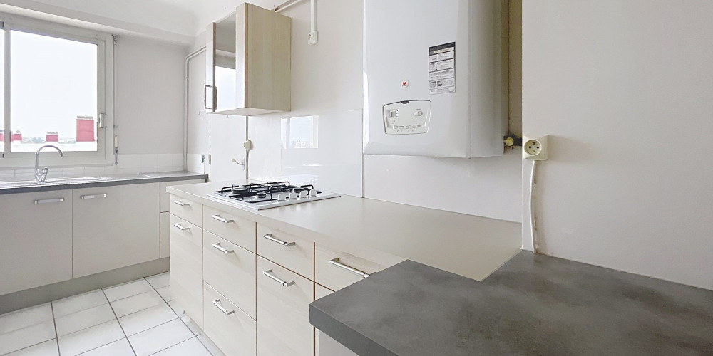 appartement à PAU (64000)