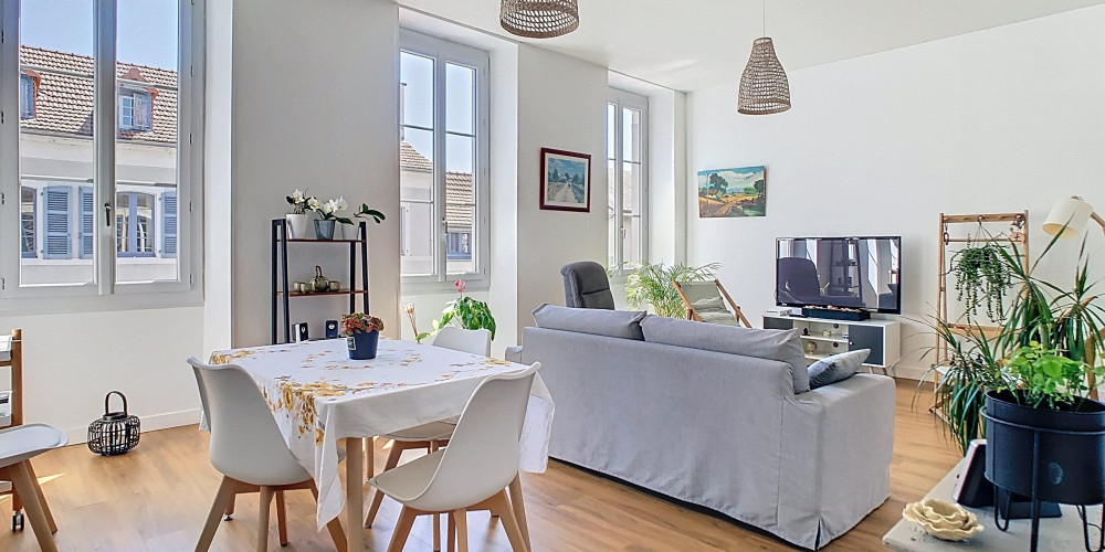appartement à PAU (64000)