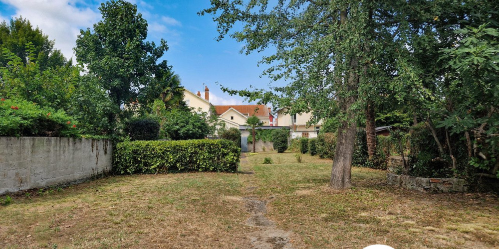 terrain à TARBES (65000)