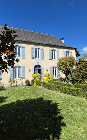 Maison  PONTACQ
