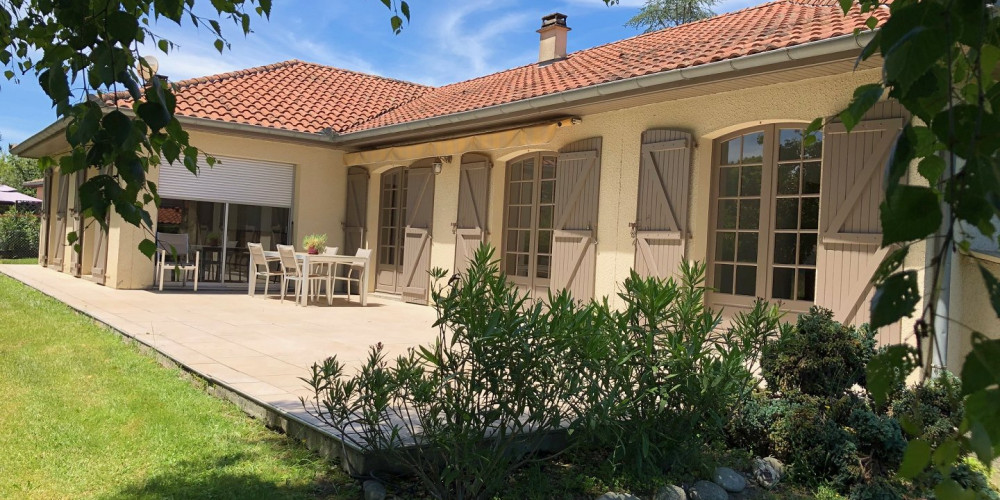 maison à ST LAURENT DE NESTE (65150)
