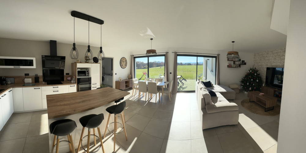 maison à MORLAAS (64160)